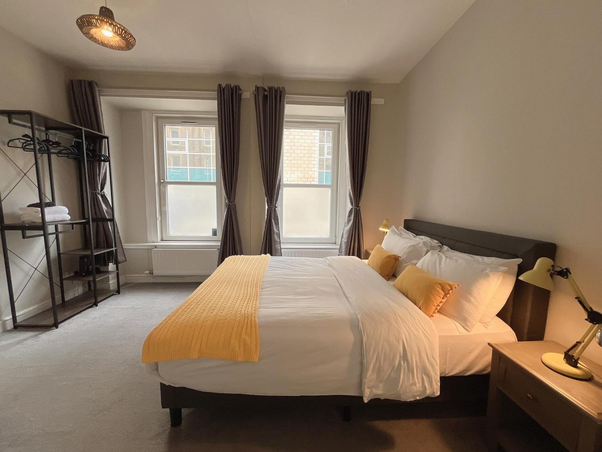 Two Bed Apartment 에든버러 외부 사진